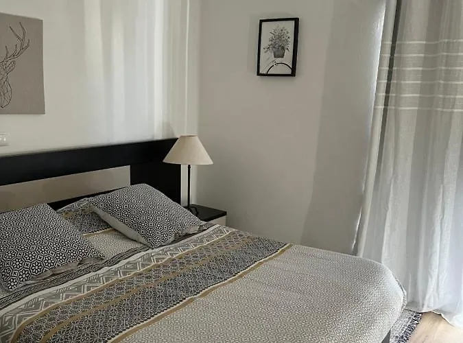 Vue Et Piscine A 5 Min A Pied De Sao Rafael Apartman *